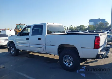 2004 Chevrolet Silverado 2500Hd Ls из США, поврежденный, VIN 1GCHC23U64F147849